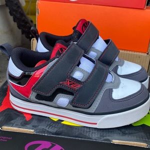 HEELYS DART BOYS 13c shoes